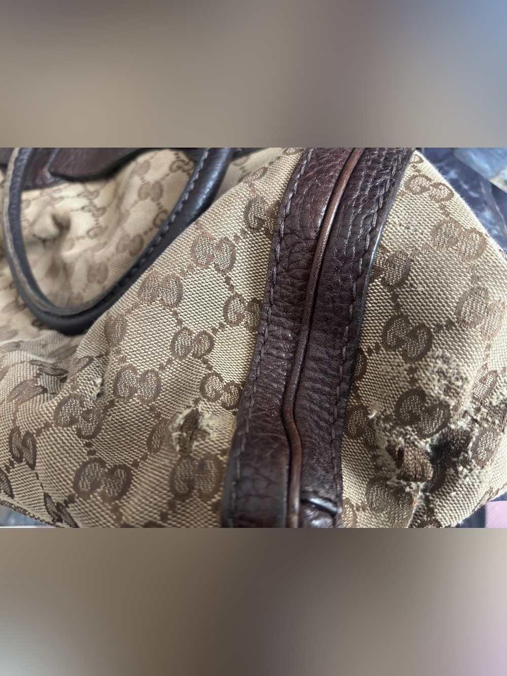 Gucci Beige GG Canvas Shoulder Bag - Picture 3 of 4